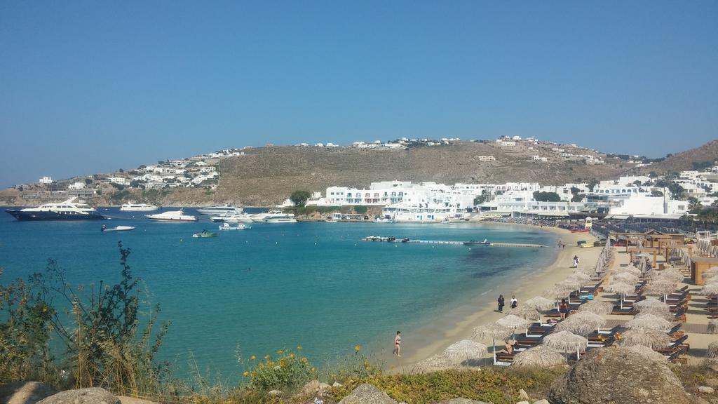 Flora Manos * Platys Gialos (Mykonos)